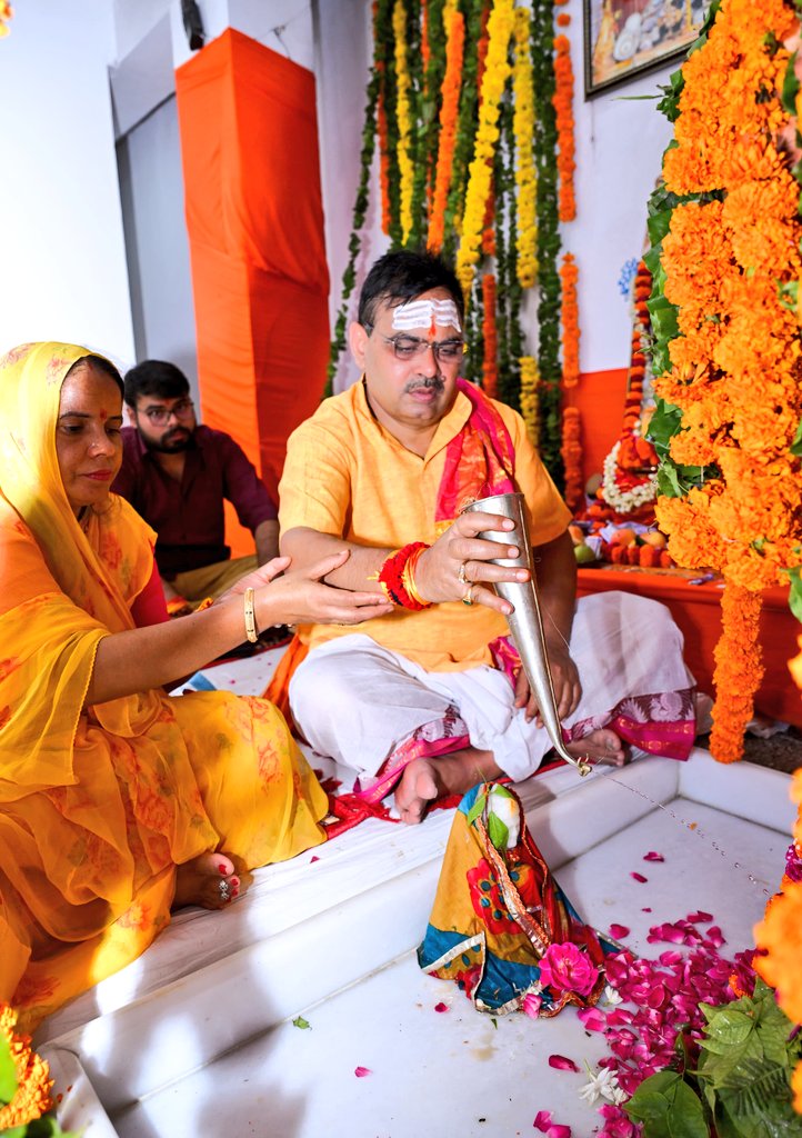 Devpalmavry's tweet photo. मान्य मुख्यमंत्री जी @BhajanlalBjp
जी का हार्दिक आभार जिन्होंने बेरोजगार फार्मासिस्ट यूवाओ की आवाज सुनी।
आप जैसा ईमानदार मुख्यमंत्री मिला प्रदेश के सौभाग्य की बात है।
#फार्मासिस्ट_अंतिम_चयन_सूची_जारी_करो
#फार्मासिस्ट_भर्ती_पूरी_करो 
@dr_vishwjeet
@GajendraKhimsar
@RajCMO https://t.co/ILMcYJYk8R
