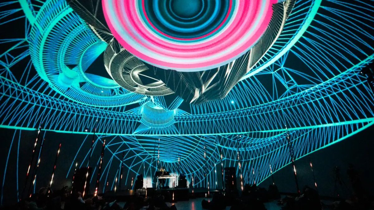NEW ARTICLE! <a href="/MUTEK_Montreal/">MUTEK Montréal</a> : 25 years of exploration between creation and innovation, by Adrien Cornelissen. #MUTEK25 #MUTEK2024 🇨🇦

EN xrmust.com/xrmagazine/mut…
FR xrmust.com/fr/xrmagazine-…