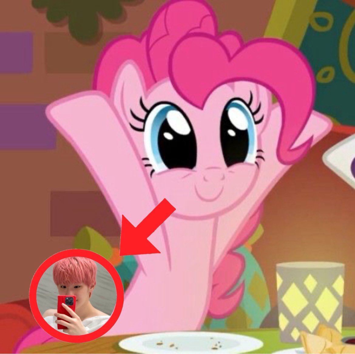 wave2hao's tweet image. Hi im pinkie Taerae!