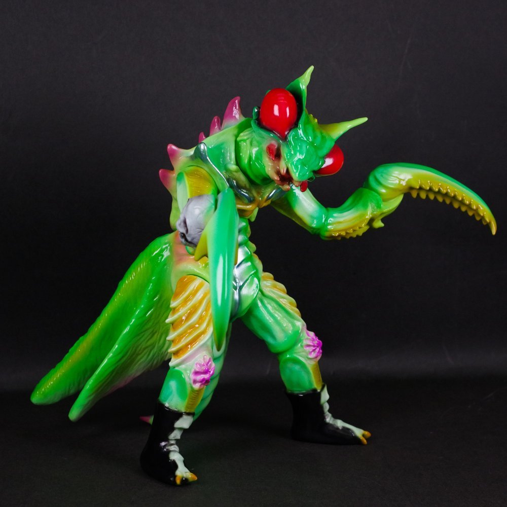 ドリームロケット　カマキリ人間2体セット（グリーン、パープル） ドリームロケットカマキリ人間2体セット（グリーン、パープル）