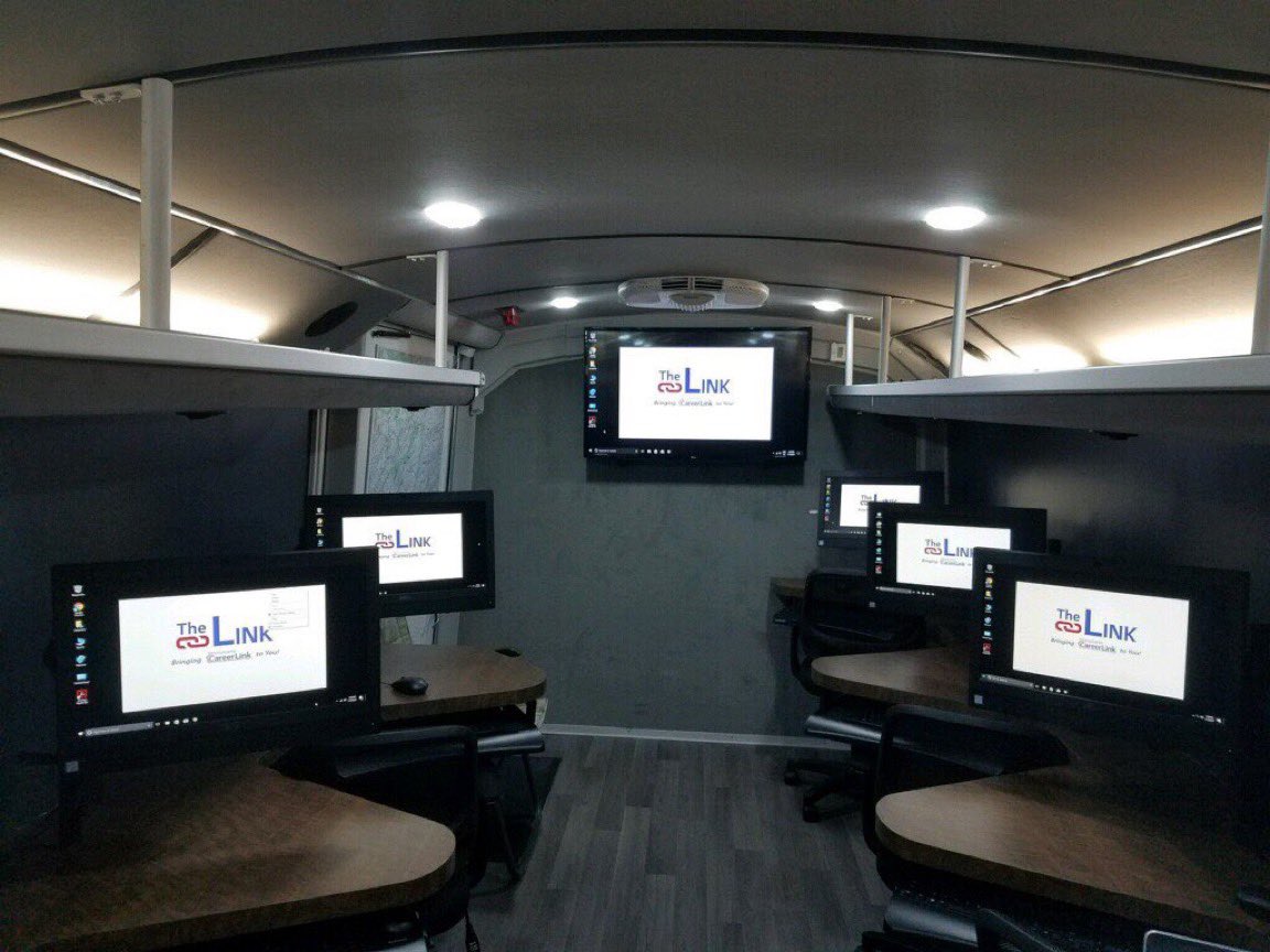 SchlowLibrary's tweet image. Visit the @CareerLinkCentr #Link #MobileCenter for personalized help with #JobSeekingSkills, TODAY, 10am-2pm, in front of @schlowlibrary on S. Allen Street. #CheckOut schlowlibrary.org/events/2898 for more information. Thanks to @State_CollegePA #Parking for their help with this visit!