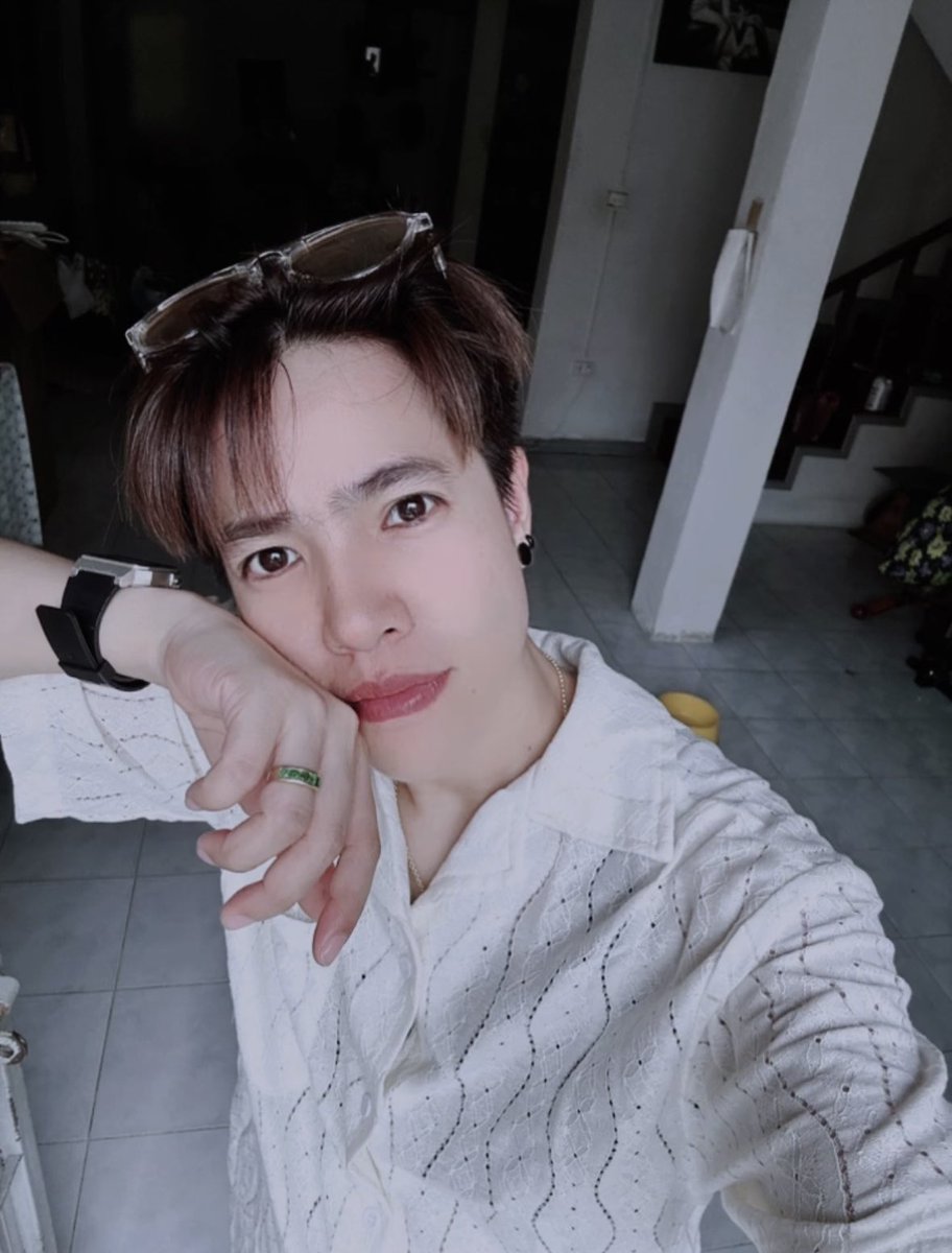 bushzerr's tweet photo. ช่วงนี้ขออนุญาตเป็น introvert นะ
พอดีตังค์หมด😂😂😂 https://t.co/uUI8Axkun5