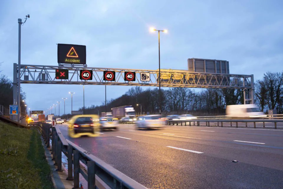 Drivers caught ignoring Red X signs on smart motorways rises tenfold. 

Is this ingnorance of the Highway Code or a sad refelction of drivers attitude towards road traffic laws and road safety?

Read the full article at either of the follwing link roadsafetysmart.co.uk/2024/07/23/dri…