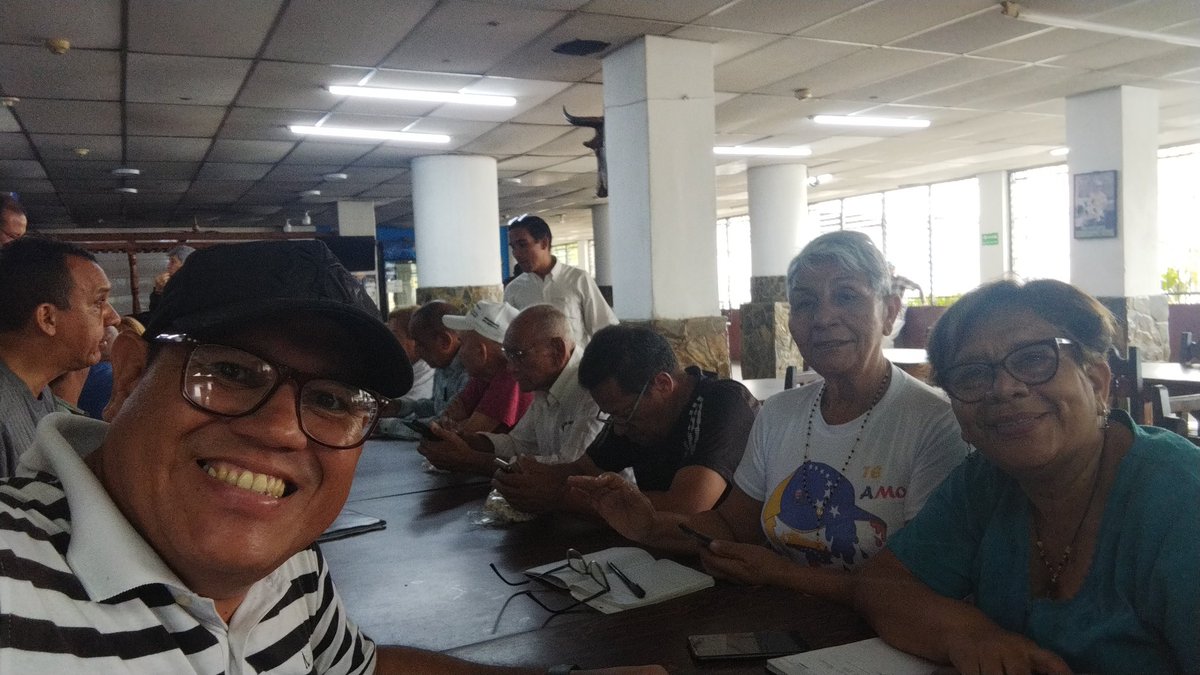 Ayer #22Jul, en modo militante asistiendo a comité ejecutivo seccional Carabobo ampliado, recibiendo instrucciones precisas por el CES y nuestro secretario general Franmi Hernández Calvo (<a href="/CFranmi/">Franmi Hernandez calvo</a>) para consolidar el triunfo de Edmundo González (<a href="/EdmundoGU/">Edmundo González</a>) en las presidenciales
