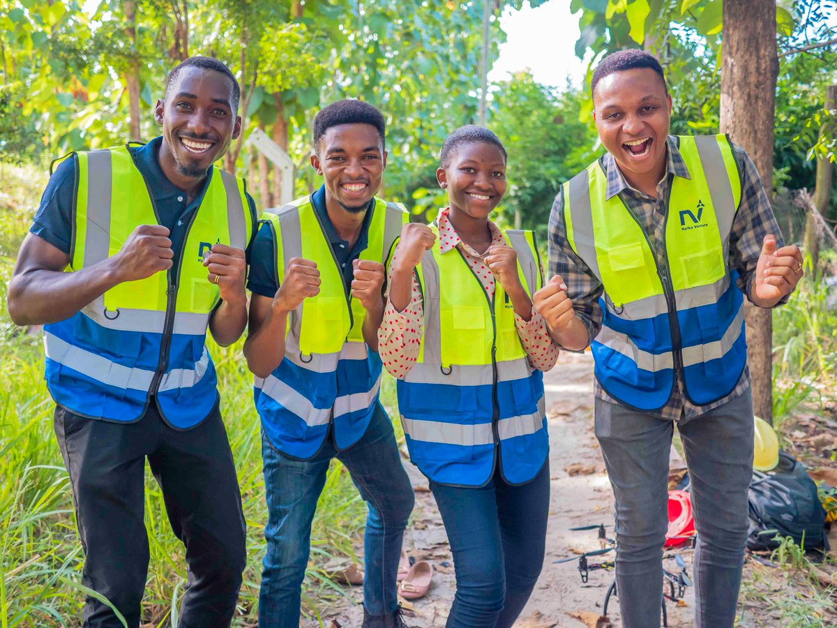 Their work is crucial for the energy transition and has earned them recognition to enter the second phase of 𝐒𝐭𝐚𝐫𝐭𝐮𝐩𝐩𝐞𝐫 𝐨𝐟 𝐭𝐡𝐞 𝐘𝐞𝐚𝐫 𝐛𝐲 <a href="/TotalEnergies/">TotalEnergies</a> 
Vote for them by clicking this link: startupper.totalenergies.com/en/juries/NosG…

#AfrucanTech #AfricanData