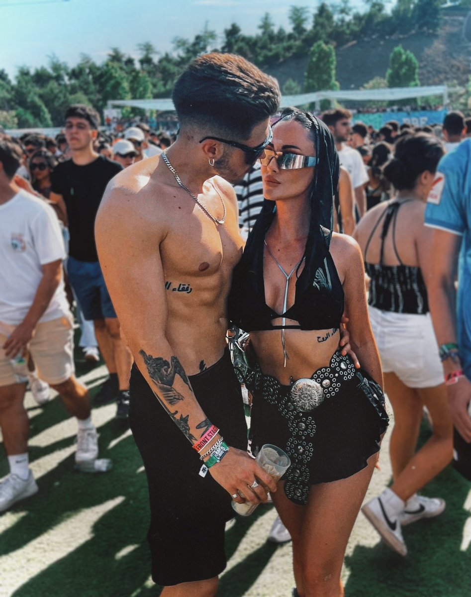 Chocowassb's tweet photo. no te saltes la etapa de ir con tu novio a un festival ❤️‍🔥 https://t.co/W0kvBN8TXy