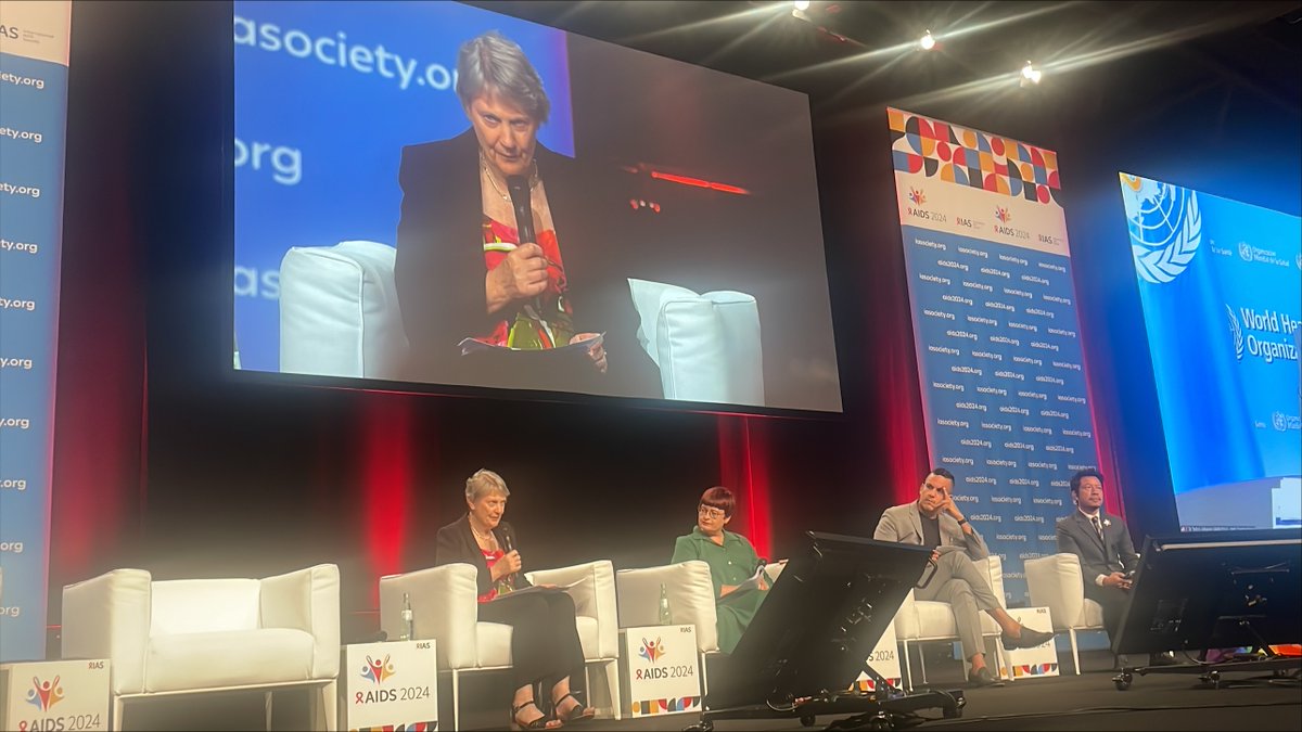 “We are not going to end AIDS until we stop the criminalization of people who take drugs.” - Former New Zealand Prime Minister <a href="/HelenClarkNZ/">Helen Clark</a> 🇳🇿 #AIDS2024