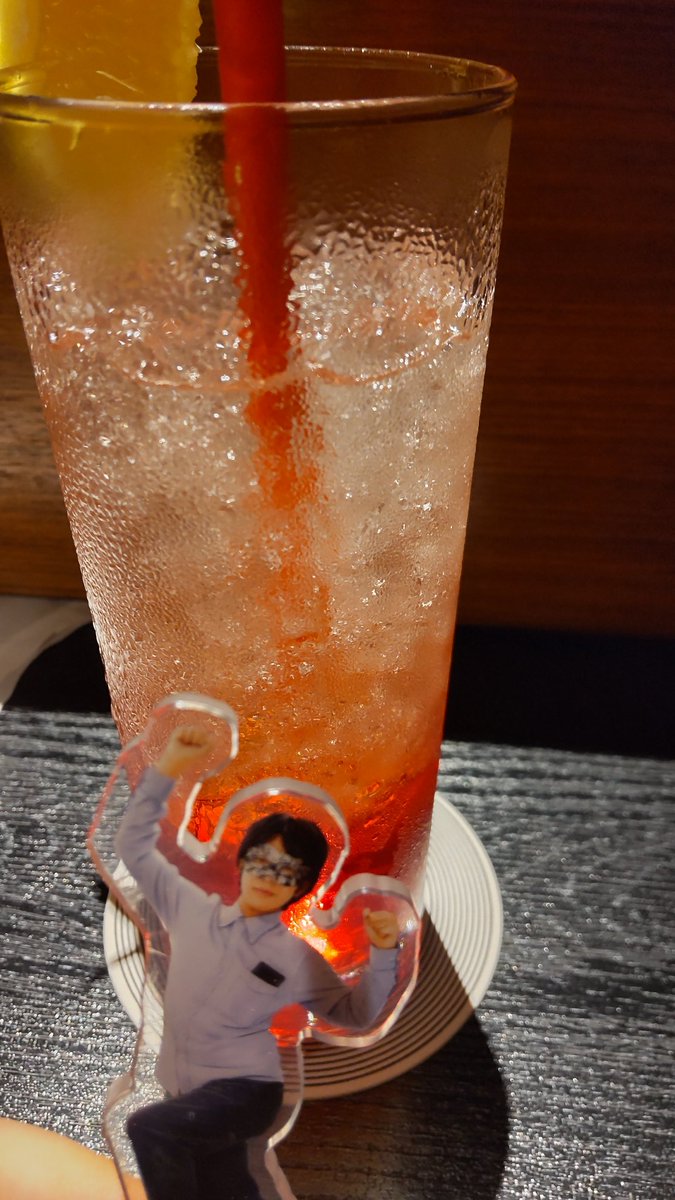 na_cy_ca's tweet photo. はしゃいだ気持ちを表現するのに最適なアクスタ https://t.co/Sy4GTKluB4