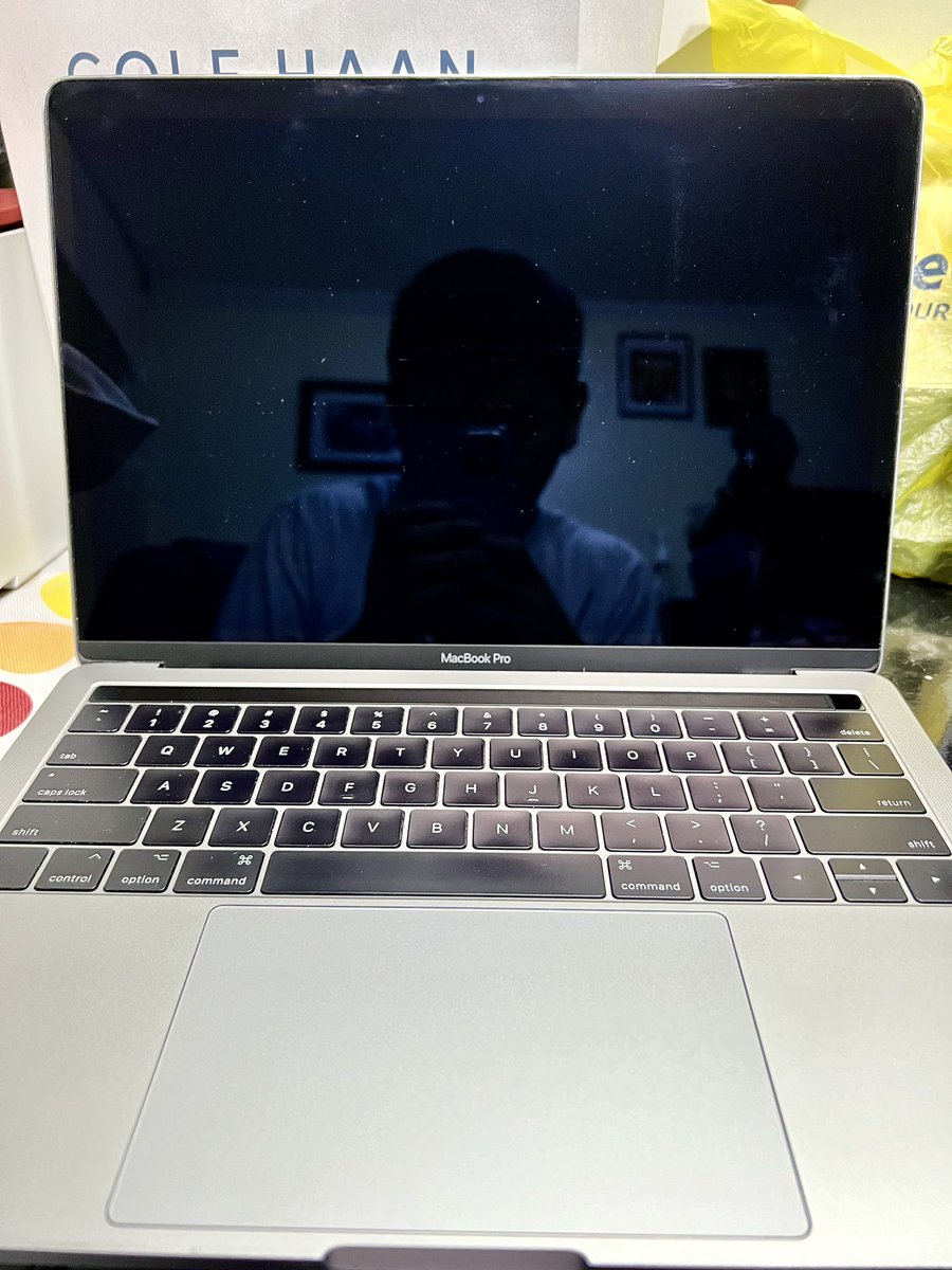 luibalbuena's tweet photo. • Apple Macbook Pro (with Touch Bar)
• Color: Space Grey
• Storage: 512 gb
• Model: 2017
• Year Purchased: 2017
• Inclusions: Original box, booklet, original adapter (61W) and original type c to c cord (2m)
• Original price: Php 122k
• Selling price: Php 20k (final price) https://t.co/h3LbMZuPJ6