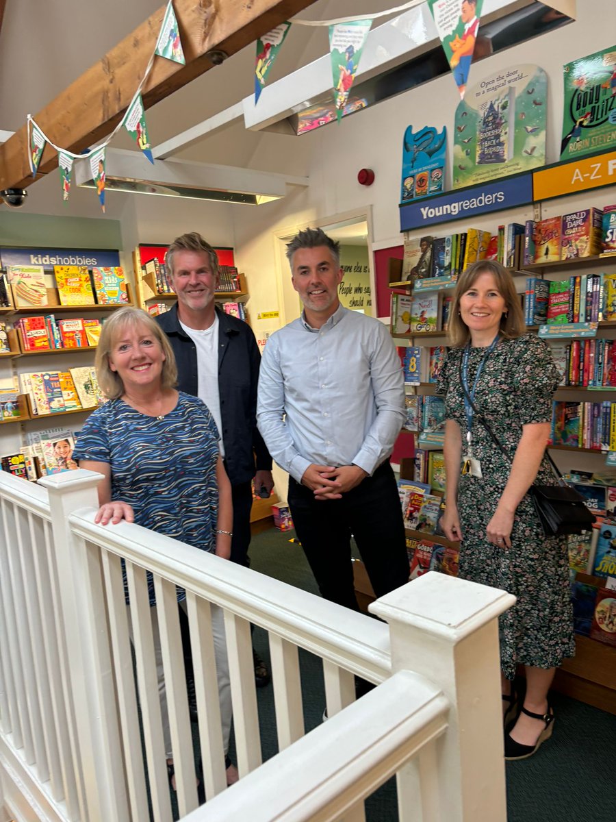 Good to welcome the new Mayor of York &amp; North Yorkshire, David Skaith to <a href="/WhiteRoseBooks/">White Rose BookCafe</a>  today, talking about the state of the high street and what can be done to improve footfall and support local businesses like ours. More funding &amp; support needed <a href="/YNYCombined/">York and North Yorkshire Combined Authority</a> <a href="/BAbooksellers/">Booksellers Association</a>