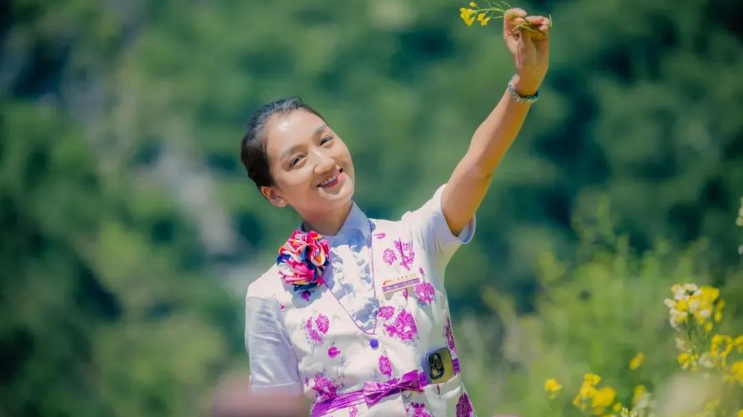 ChinaRailways's tweet image. With the support of the Sichuan-Qinghai Railway, Niuwei Village, located in the Aba Tibetan and Qiang autonomous prefecture of Sichuan province, is now accelerating its rural revitalization.  #TrainTravel #RailwayTime