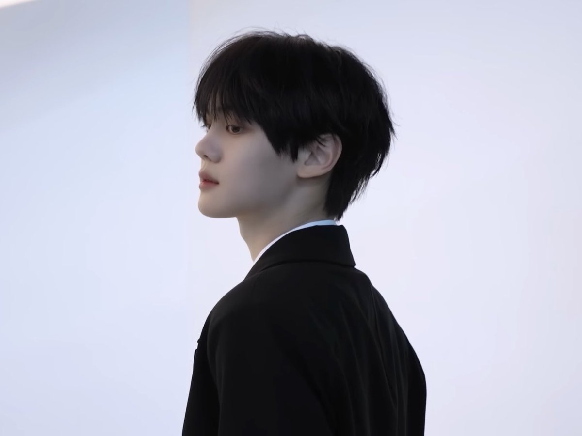 deerkgv's tweet photo. beautiful boy ♡ https://t.co/okv3f5R9Mp
