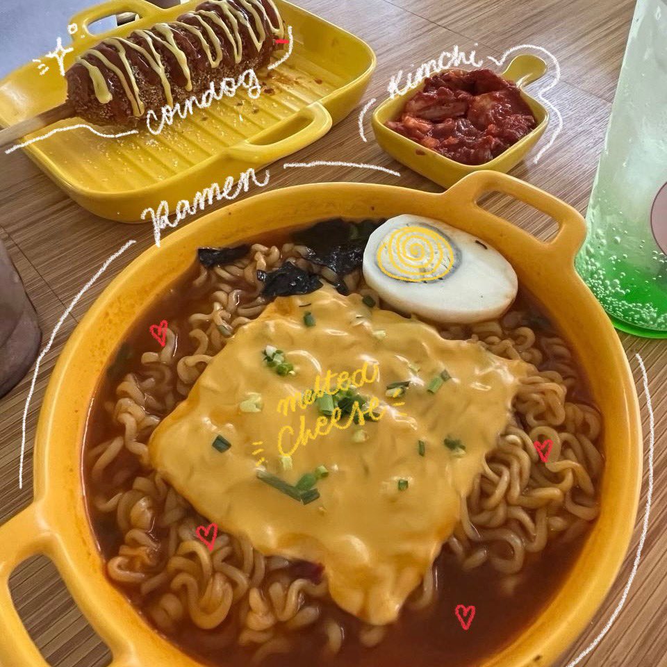 cnareo's tweet photo. ramen nd album pulls ⭐️

#lifetwt :: #archivetwt :: #p1ecetwt https://t.co/1Ku6tET2os