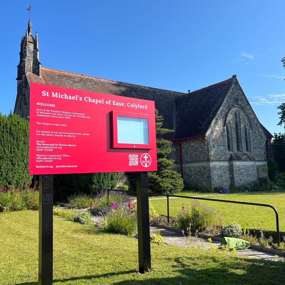 creativesoluk's tweet image. Teaming the best signage materials and an external poster case to create a new highly visible and welcoming display for St Michaels Chapel of Ease in Colyford!

If you require a bespoke #signagesolution for your #church, #community or #publicspace, get in touch! 📞📧