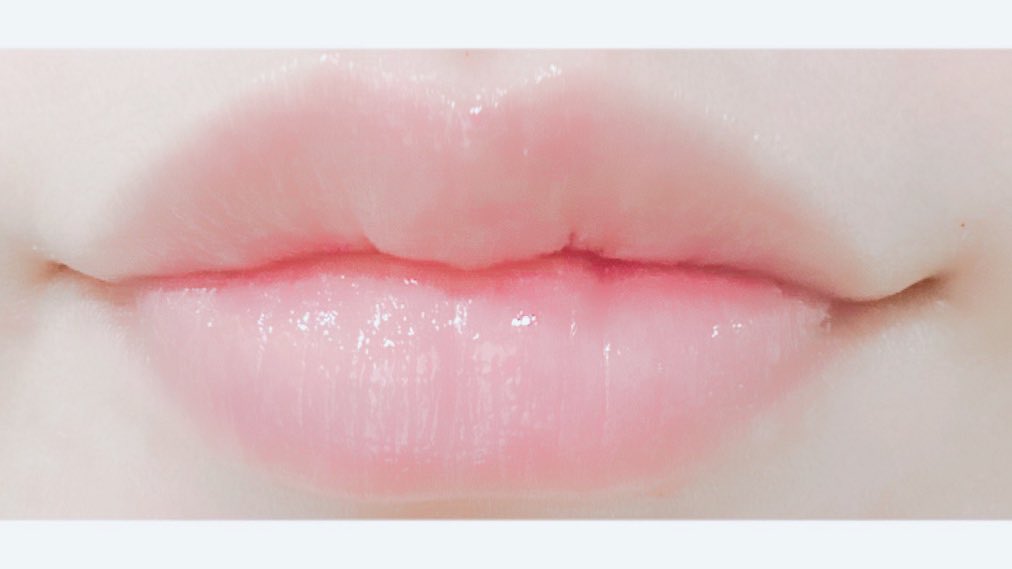 dezzztm's tweet photo. ロリポップさんで唇フィラー！
開けますね〜と目の前で開封してくれて、鏡を見ながら何回もどうですか？って確認しながら入れてくれます🫶🏻
そして先生も通訳さんも職員の方もほんとに優しくて🥲緊張してたら大丈夫ですよ〜って手を握っててくれました🥲とても満足です！ありがとうございました✨ https://t.co/RO4xZil9xZ