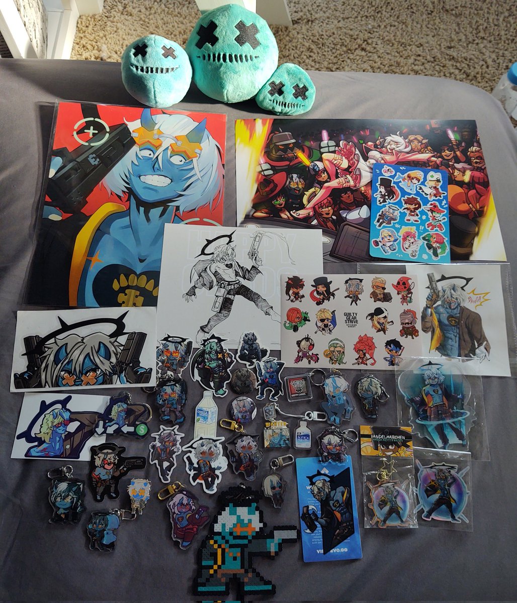 perteparadis's tweet photo. Here it freakin' is.... my happy chaos EVO haul!! 😭🙏 guh... i made sure to look into EVERY table ahead of time and in person--if i happened to miss something HC, i just couldn't see it!!

Artists will be mentioned below~... https://t.co/tLOYE2wXzZ