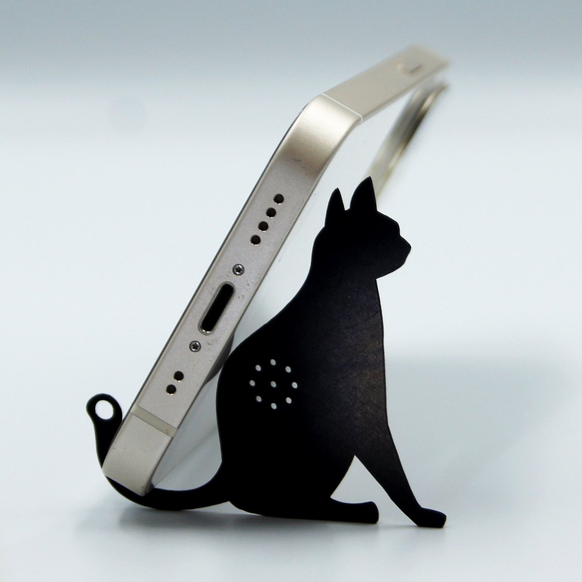 maeda_sns's tweet image. l ° д ° l／　

お疲れ様です❗️
#ミニ蔵 です❗️
お知らせです❗️

【川口ロフト様へ出店のお知らせ】

川口ロフト様にポップアップストアを出店し、弊社ブランドの【 em.feel 】と【 空のカケラ 】の商品を販売することになりました。

「ジモトロフト」という企画で、7月25日～8月12日or…