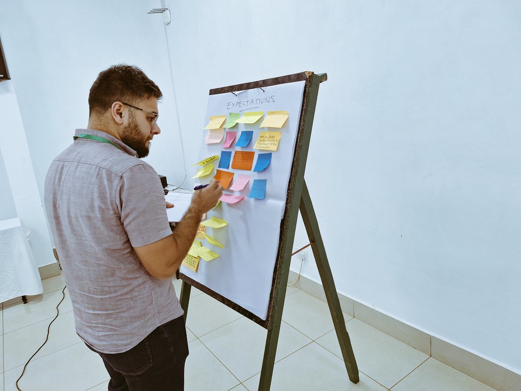 TaitaTaveta006's tweet photo. Stakeholders are giving insights on the National Ecosystem Restoration Framework, discussing reporting opportunities, and delving into the county draft #FOLAREP monitoring indicators, including collection, analysis, evaluation, and application. 🌍📊 #Environment #Sustainability https://t.co/j4PsSgrXMV
