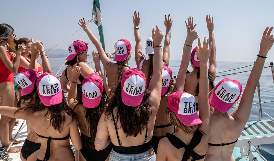 claudio_rzc's tweet image. Boat Party: la fiesta de moda para disfrutar del verano dlvr.it/T9y1ws