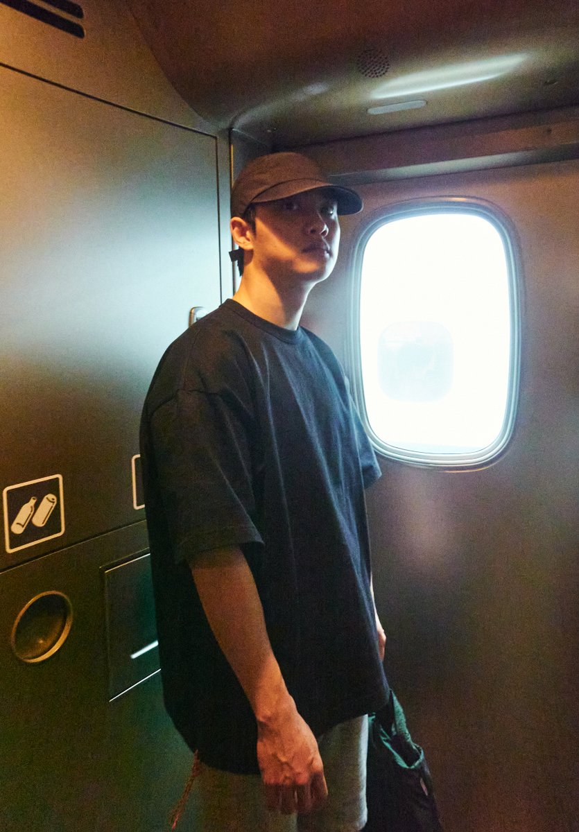 companysoosoo_'s tweet image. DOH KYUNG SOO ASIA FAN CONCERT TOUR
[BLOOM in JAPAN] Behind Photo

#도경수 #DOHKYUNGSOO
#FANCONCERT_BLOOM⠀
#BLOOM_in_JAPAN