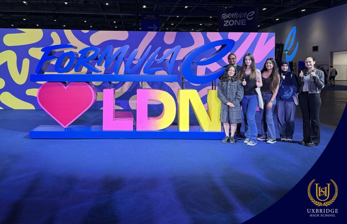 UxbridgeHighSch's tweet image. Over the weekend, 5 of our talented female STEM students attended the thrilling @FIAFormulaE season finale! Huge thanks to @GirlsonTrackUK and @DrivenByUs for making this incredible opportunity possible. #WomenInSTEM #FormulaE #InspirationInMotion 💡🏎️