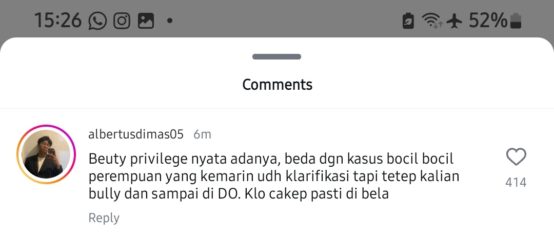 itsmeTheCake's tweet photo. Nih manusia aneh nih....dia folloelw Maxwell...dan dia mutualan sama agas...tpi dia ngehujat max...sedangkan agas si paling membela max...apa²an ini...
Skrg komennya dah di apus..dan ganti bikin story seolah peduli max...report... https://t.co/mBMQPK7frN