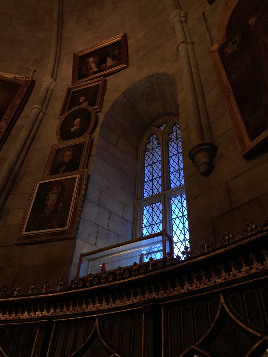 Sasa_may3rd's tweet photo. #HarryPotter #USJファン #USJ #SwordofGryffindor #CastleWalk https://t.co/5q2DRQYhAz