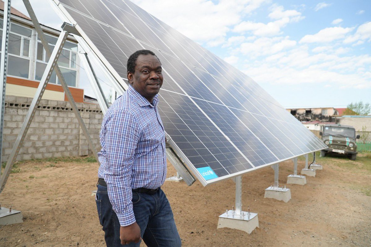 Та мэдсэн үү? НҮБХС дараах 9 Өрхийн эмнэлэгт 9 Нарны зайн хураагуур суурилууллаа. Алтанбулаг, Сэлэнгэ; Замын Үүд, Дорноговь; Шивээ хүрэн, Өмнөговь; Гашуунсухайт, Өмнөговь; Ханги, Өмнөговь; Баянчандмань, Төв; Мөнххаан, Сүхбаатар; Налайх, УБ; Эрдэнэ, Төв. 

Цэвэр Эрчим хүч!