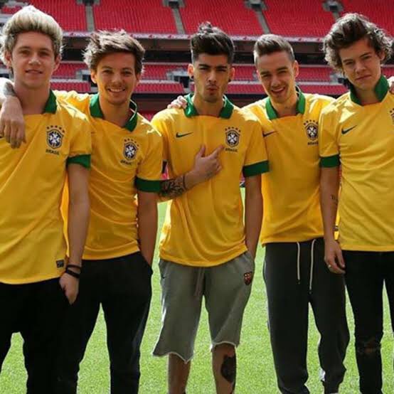 OneDirectionCwb's tweet image. Desde o início…. E para sempre! 💓 #14YearsOfOneDirection