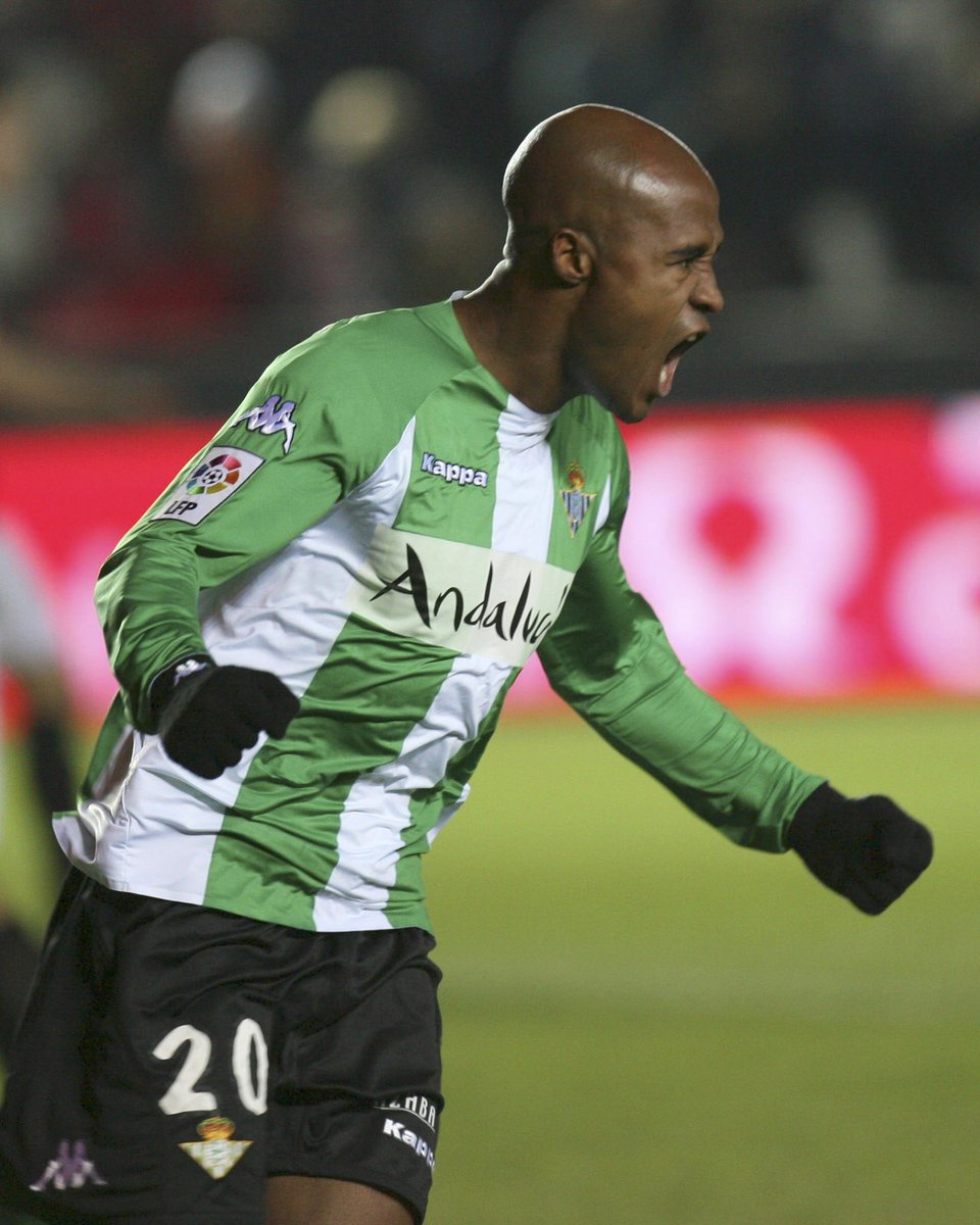 Un 𝗘𝗠𝗕𝗟𝗘𝗠𝗔 verdiblanco. 💚
¡Feliz cumpleaños, Assunção!