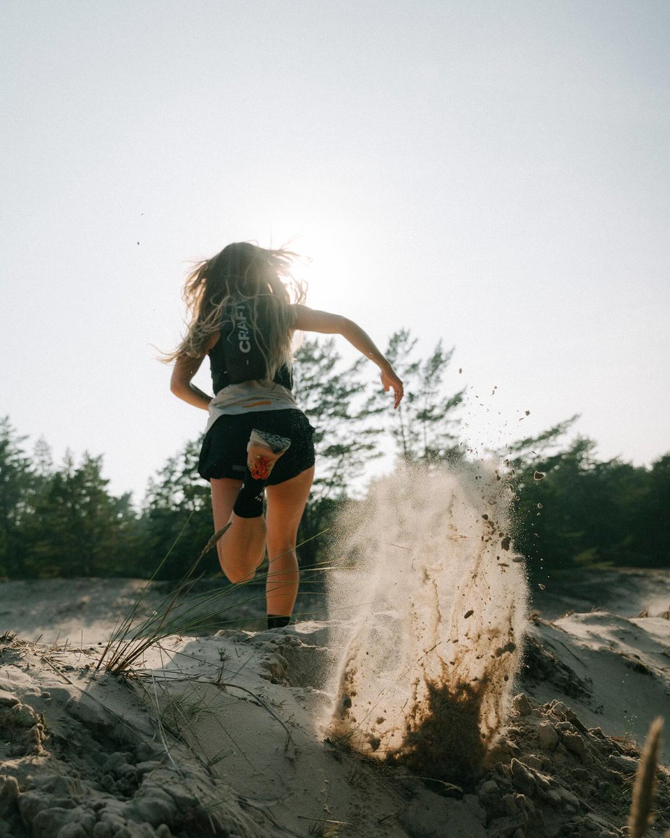 Our trail shoes are designed to provide grip and comfort on your off-road runs. The Ultra Trail 2 features a durable nylon upper, Ud Foam™ midsole and Vibram™ Megagrip™ traction outsole. Vibram™ is renowned for its outsoles with rubber lugs, providing supreme traction