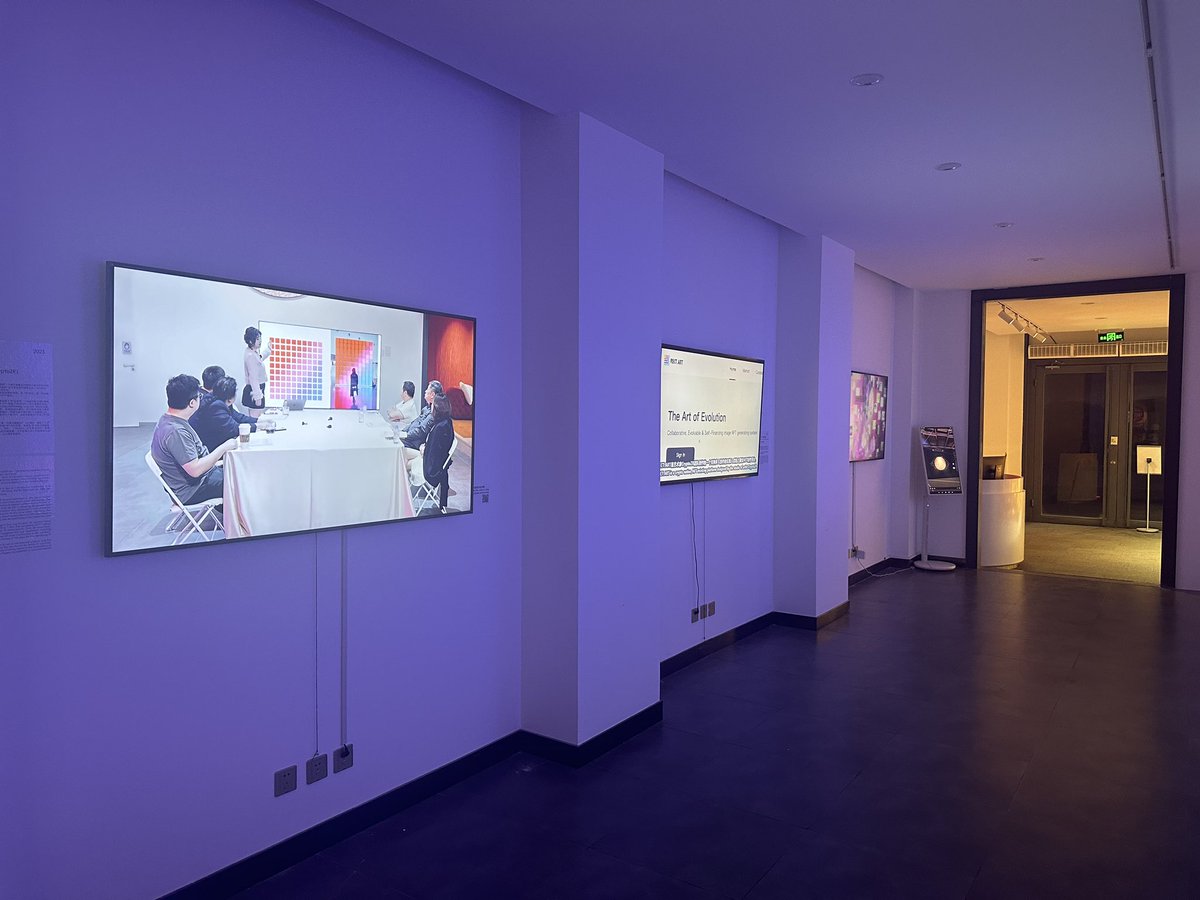 CryptoZR_'s tweet photo. 赤金数字艺术空间已开放展览
赤金是加密艺术家CryptoZR的个人工作室，每周三至周日对外开放，主要展示旗下数字艺术平台BidderArt的策展作品，艺术家本人的加密艺术代表作《红与蓝》《一千眼》《YAP721》及其他观念艺术作品。
#CryptoZR #Exhibition #bidderart https://t.co/GLFQ4Im64q