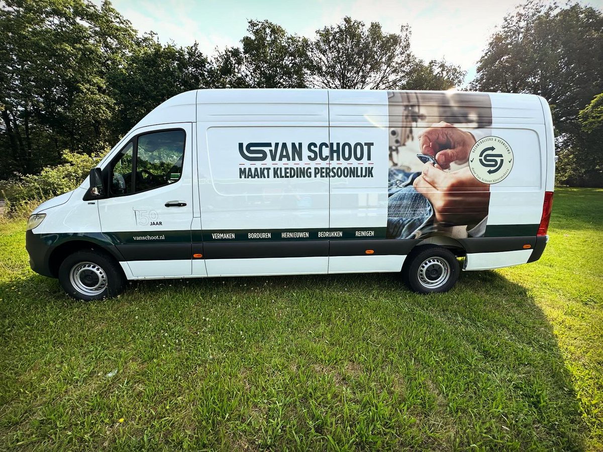 plotpunt's tweet image. Plotpunt reclamebelettering #borne 
#bestickeren
#bestickering
#gevelreclame
#bestickering #auto #stickers 
#belettering 
#autoreclame