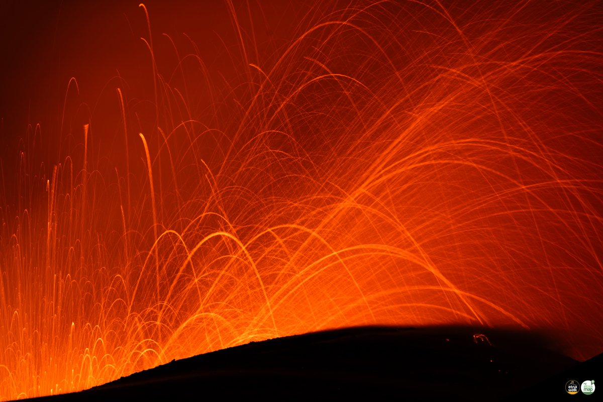 etnawalk's tweet photo. Parossismo Voragine 23 Luglio 2024
© Giuseppe Distefano / Marco Restivo

#Etna #EtnaWalk #EtnaEruption #volcano @NatGeo @NatGeoMagITA @NatGeoEsp @AIVulcan https://t.co/Lf48giQcuX