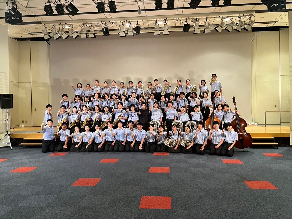 本日2024年度大阪府吹奏楽コンクール北地区大会が行われた、大産大附属として初の金賞代表を頂きました✨
応援してくださった皆様、本当にありがとうございます🙇🏻
これからも部員一同頑張りますので、応援よろしくお願いいたします！