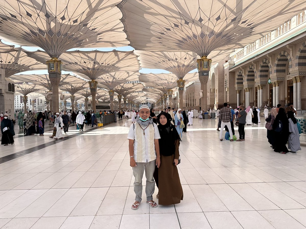 arifrk's tweet photo. Masjid Nabawi
Baru pulang sebentar saja sudah rindu lg pengen kesana ☺️ https://t.co/P3EsO3XrO0
