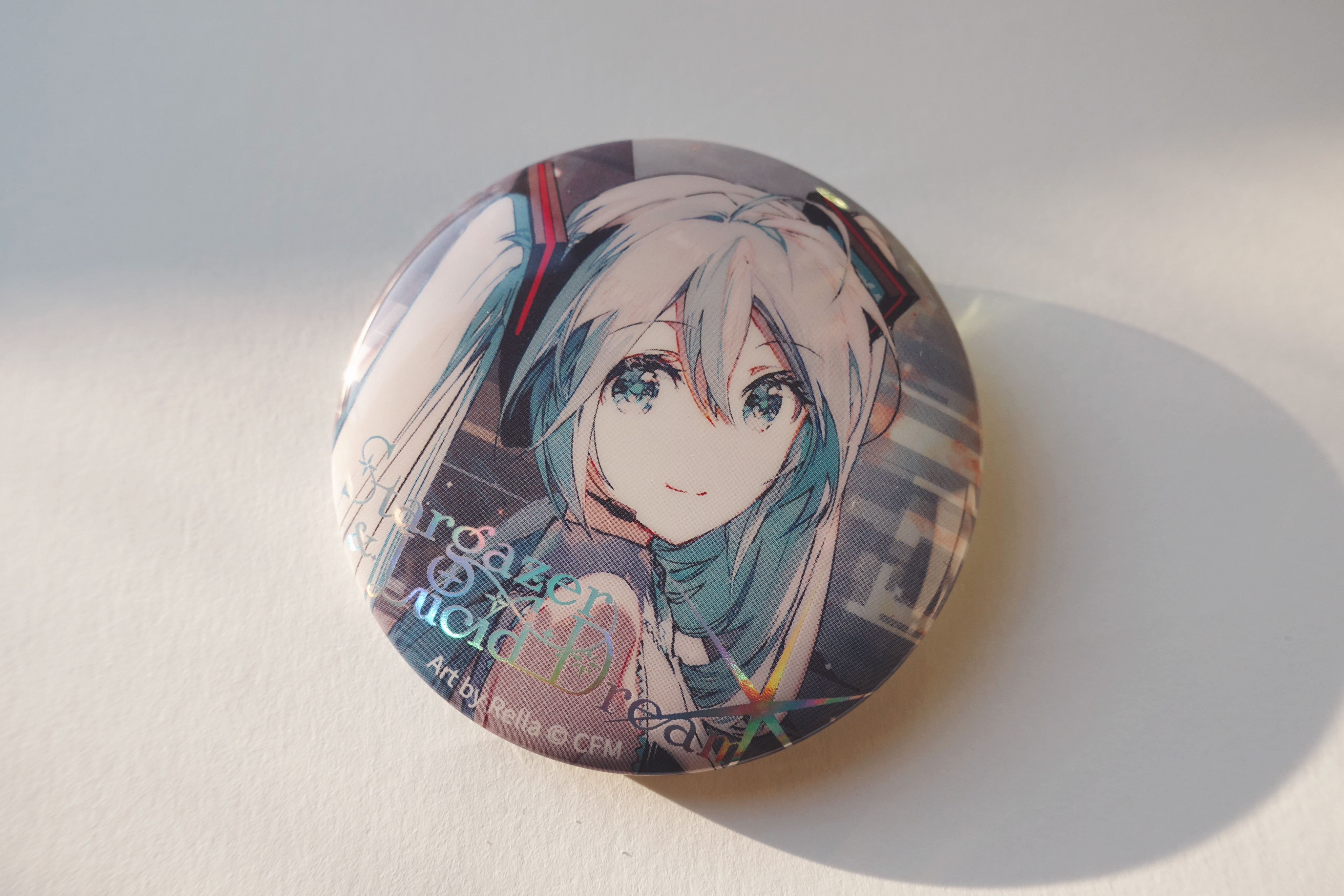 Rella 個展 ホロ加工缶バッジA 初音ミク 10点 ホロ加工缶バッジA＜asteroid：初音ミク＞ - Rella Artworks