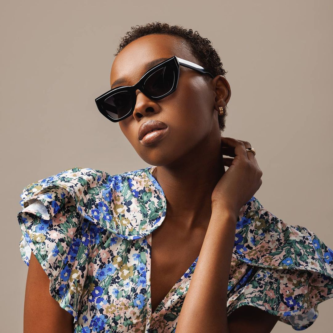 waterfallcorner's tweet image. Got your eye on a gorgeous new pair of shades? 👀

Make a bold statement and amplify your frame game with @ExecuspecsSA. 👓 

Sunglasses on, problems gone. 😉

#WaterfallCorner #ExecuSpecs #Sunglasses #Shades