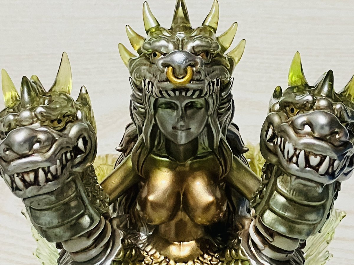 怪獣女王 DRAGORA トーイポポタマス 【公式通販】