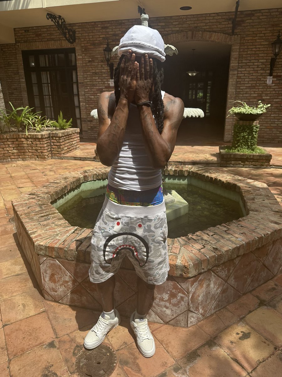 Dukeee_Babyyy's tweet photo. 🙈 https://t.co/Jxrdy9sCmO
