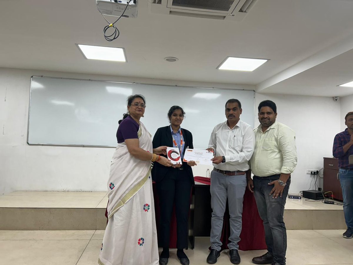 GroupAvinash's tweet image. 📚 Event: Learning Summit 🌟

ACCE Vertical - AGI hosted a Monthly Mock Exam (CLAT &amp;amp; IPMAT) with enthusiastic students! Inspiring lectures by Mr. Ramaiah (Senior Civil Judge), Mr. Narendra, and Ms. Latha Chandra. Awards were given to top performers. 🎉

#LearningSummit #MockExam