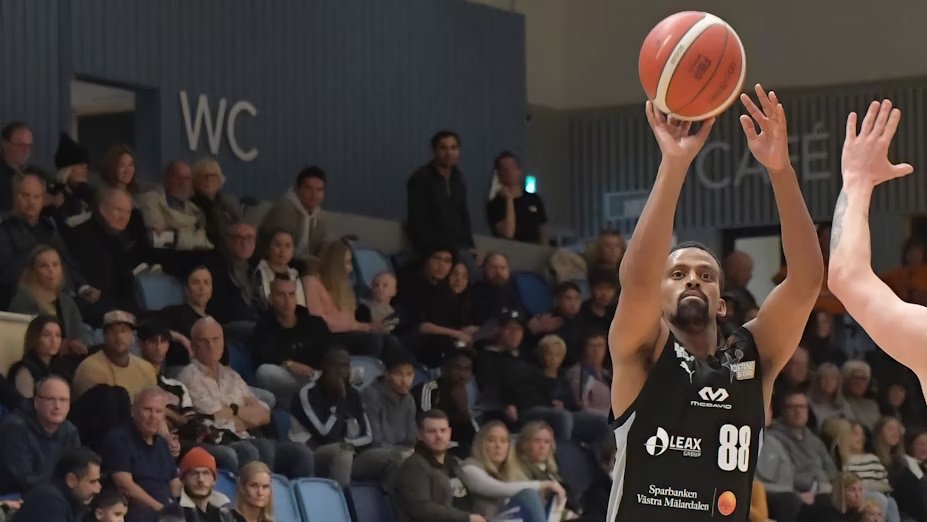 Basem siktar på comeback i Stars | Köping Stars (kopingstars.se)