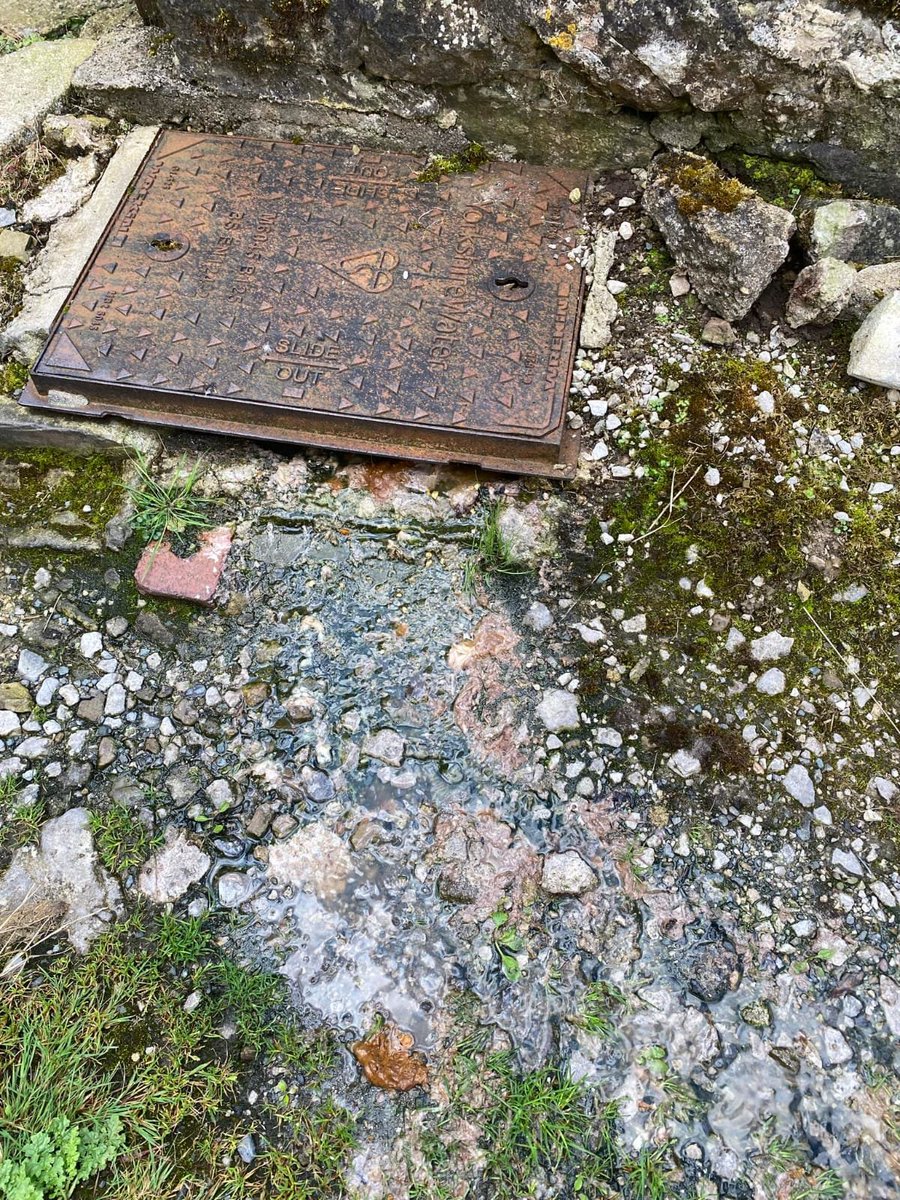 malgovere's tweet photo. @YorkshireWater Couple of smart fellows turned up  - apparently it's not YW's responsibility to ensure this foul sewer on a public track is properly sealed... https://t.co/l3IdhsjBxy