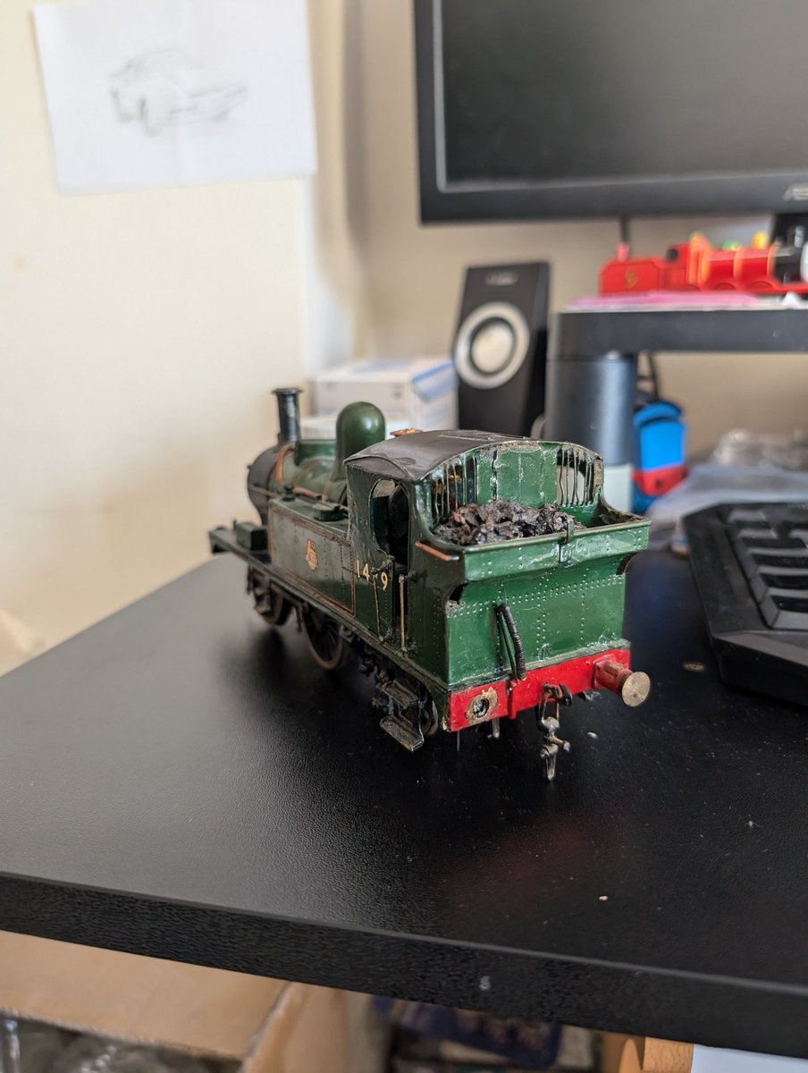 Hey all, two engines up for the chopping block today. Two O gauge engines, one a j67/j69 and the other a 1400, both static models but both have the pottential to become running models with some work. £50 for the j67/j69
£40 for the 1400
If going to the US, it's £20 extra for p&amp;p