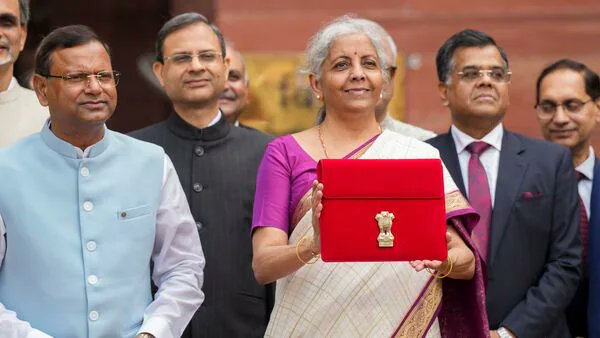 Budget 2024 Unveils Updated Tax Slabs! 📷

The new tax regime has been announced, bringing significant changes to the tax slabs. This move aims to simplify tax calculations and offer better incentives for taxpayers.

#Budget2024 #TaxSlabs #NewTaxRegime #FinanceUpdates #Budget