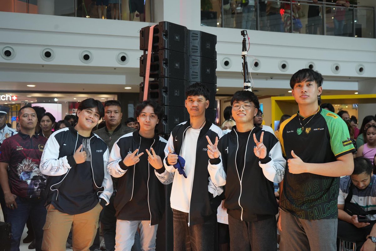 H2WO_SQUAD's tweet photo. 📸

#H2WO | @h2wooff1cial https://t.co/ua6xwDLUeZ
