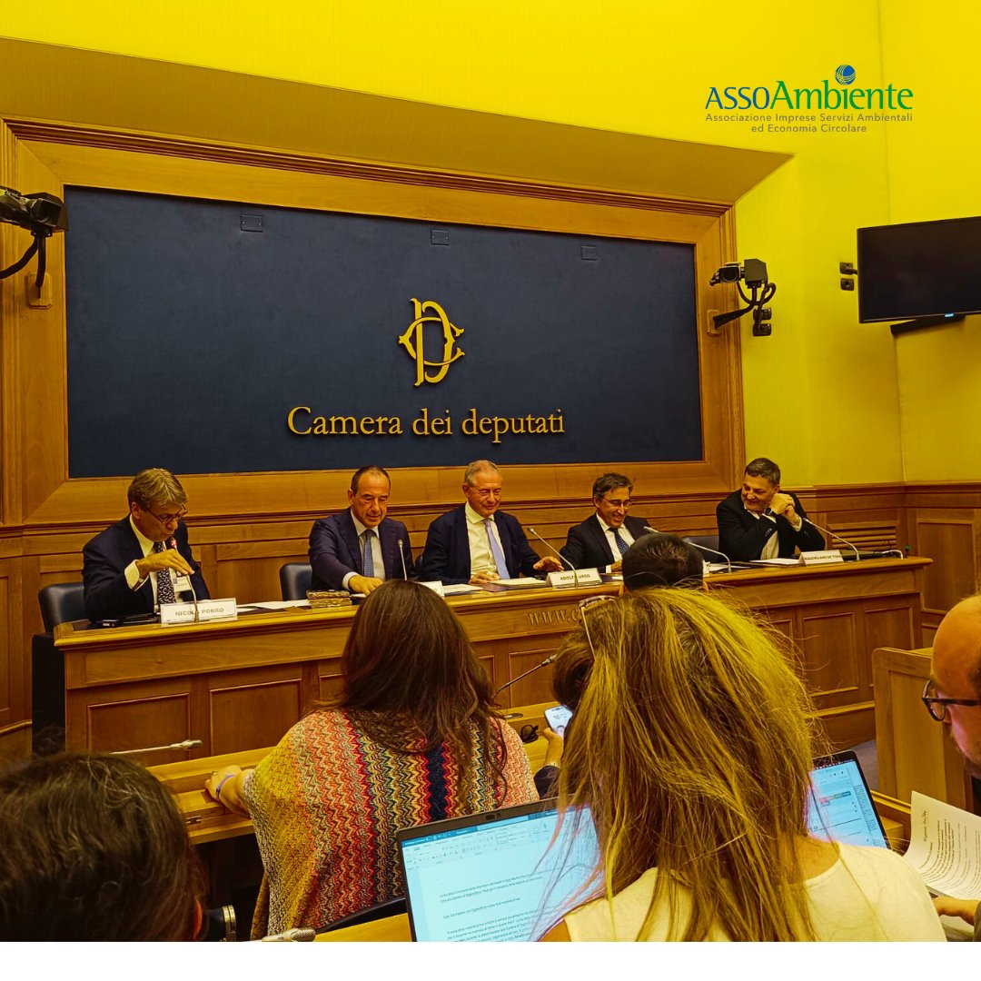 assoambiente's tweet image. Assoambiente ha accolto con favore l'invito di @gruppoiren a essere uno dei soggetti promotori per la creazione dell'Hub #RigeneRare, l'Osservatorio finalizzato ad accelerare lo sviluppo della filiera del riciclo delle Critical Raw Materials (CRM) presenti nei rifiuti.