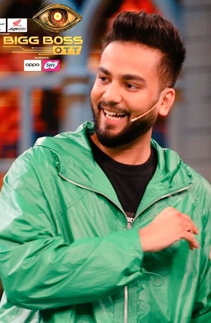 Mic03key's tweet image. May shiv ji always protect u 🧿♥️
#harharmahadevॐ卐