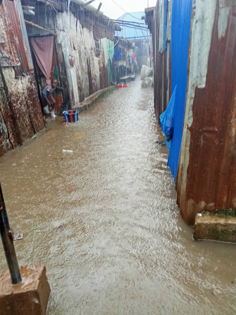 FFF_SierraLeone's tweet photo. Environmental issues in Sierra Leone have been handled very recklessly! This is a wake up call for all the agencies of government responsible for the management of our Environment! #Actnow #Thisisclimatecrisis
@GretaThunberg
@Fridays4future
@RoselineIsata https://t.co/g4hNR9WuG6
