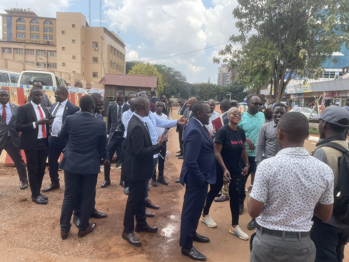 TOKO (@godwintoko) on Twitter photo At Kampala Central Police Station, all tribes of lawyers are here: the young, old, male, female, senior lawyers, quacks, downtown lawyers, uptown lawyers, <a href="/ug_lawsociety/">Uganda Law Society</a> reps, all!
But, the rogue elements in <a href="/PoliceUg/">Uganda Police Force</a> won’t do as little as allow them access the innocent young At Kampala Central Police Station, all tribes of lawyers are here: the young, old, male, female, senior lawyers, quacks, downtown lawyers, uptown lawyers, <a href="/ug_lawsociety/">Uganda Law Society</a> reps, all!
But, the rogue elements in <a href="/PoliceUg/">Uganda Police Force</a> won’t do as little as allow them access the innocent young